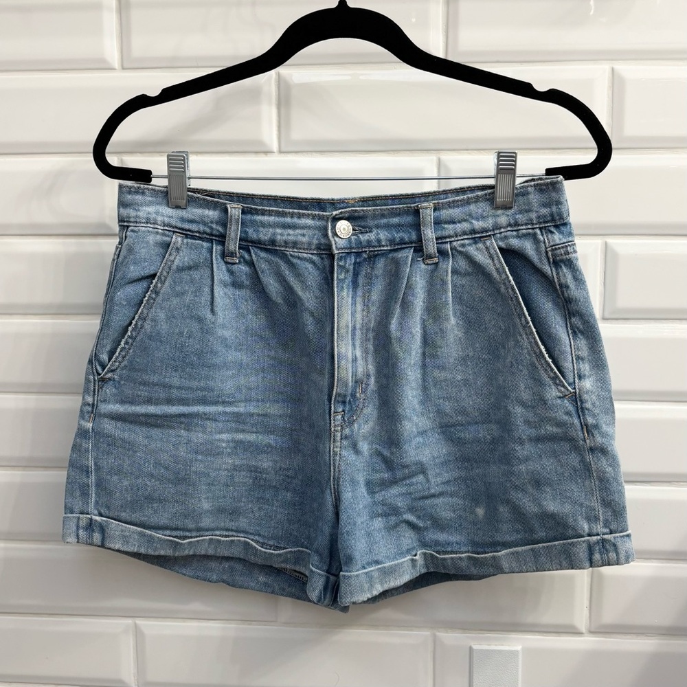American Eagle Women’s Mom Jean Denim Short